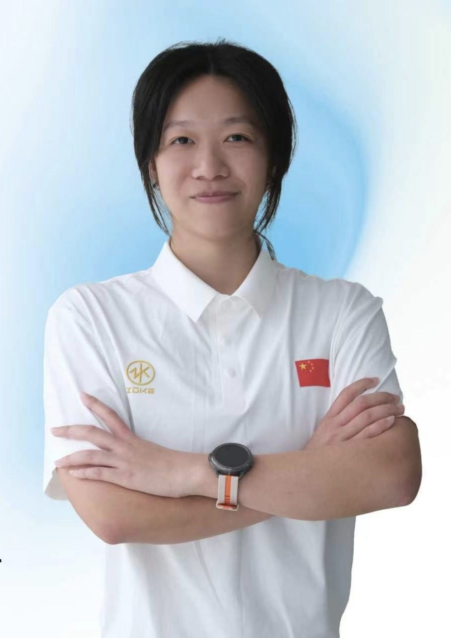 庞燕萍教练照片